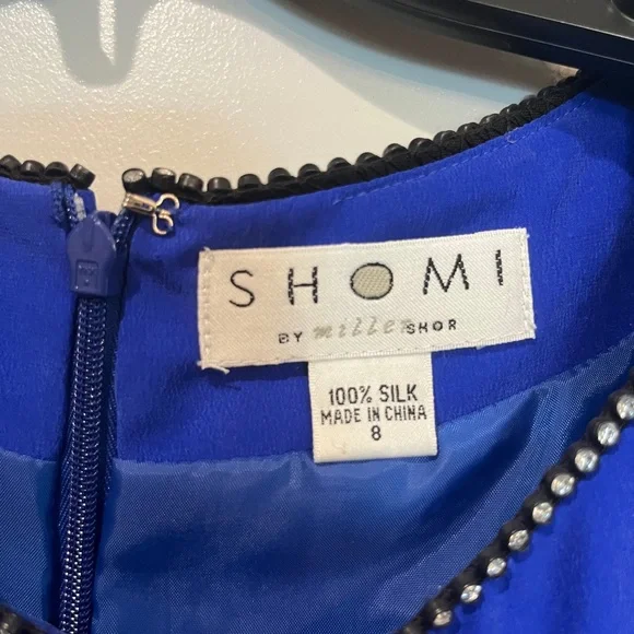 Vintage rhinestone scoop neck bright blue silk dress. Gorgeous color! - Picture 2 of 12